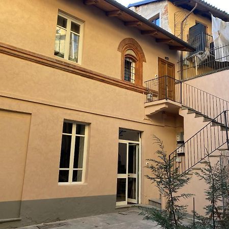Maschera Di Ferro Appartamento In Centro Storico بينيرولو المظهر الخارجي الصورة